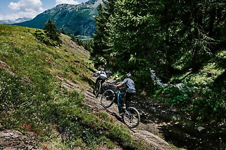 La Thuile bike park con tour pedalato al cospetto del Monte Bianco