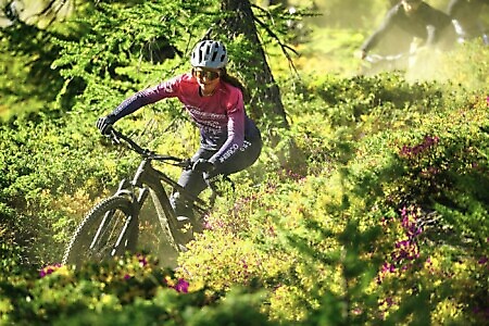 LA THUILE MTBIKE: pedalata panoramica ai piedi del Monte Bianco