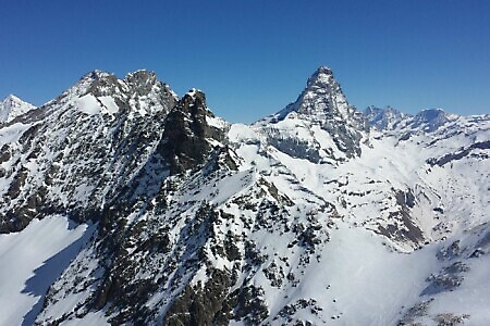 Sci alpinismo tra i giganti della Valpelline